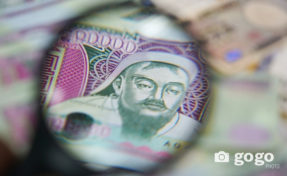 Банкны хэрэглээний зээл буурсан ч ББСБ-уудынх өсжээ