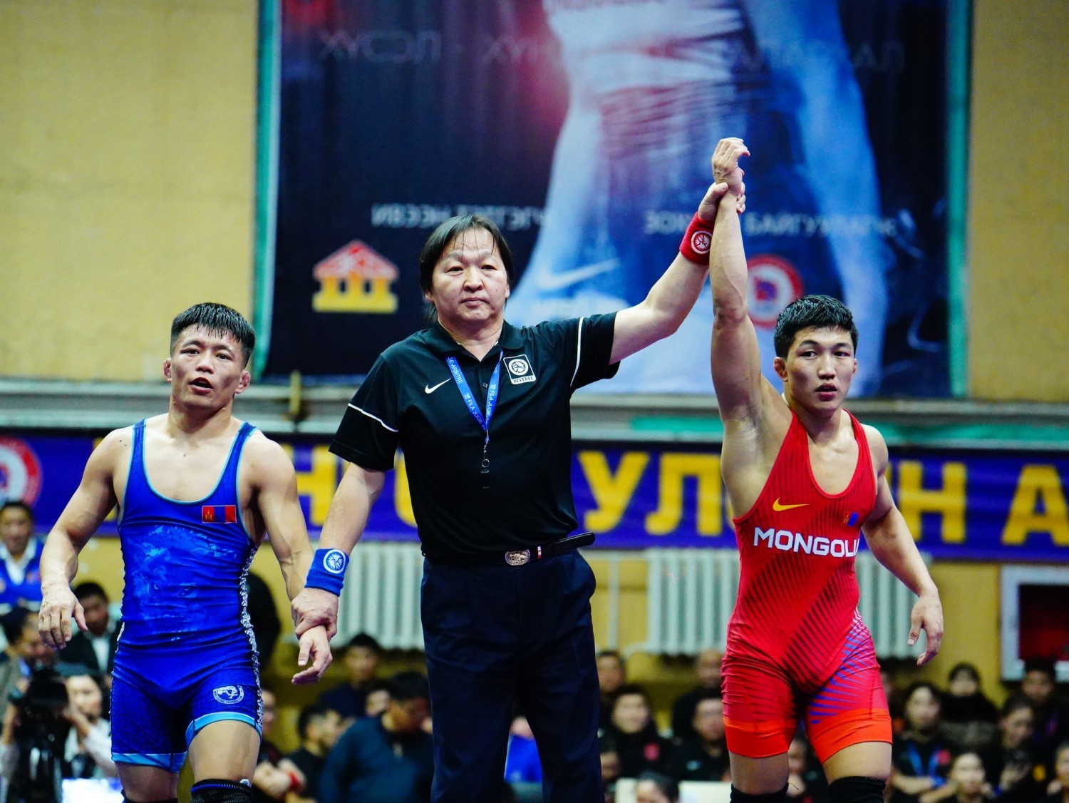 ХҮНИЙ ТҮҮХ: Аавынхаа амлалтаар овоглож, амжилтаар нь замнасан Олимпын шүүгч