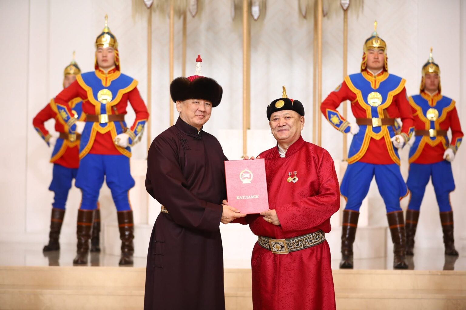 ФОТО: Улсын цол хүртсэн уяачид