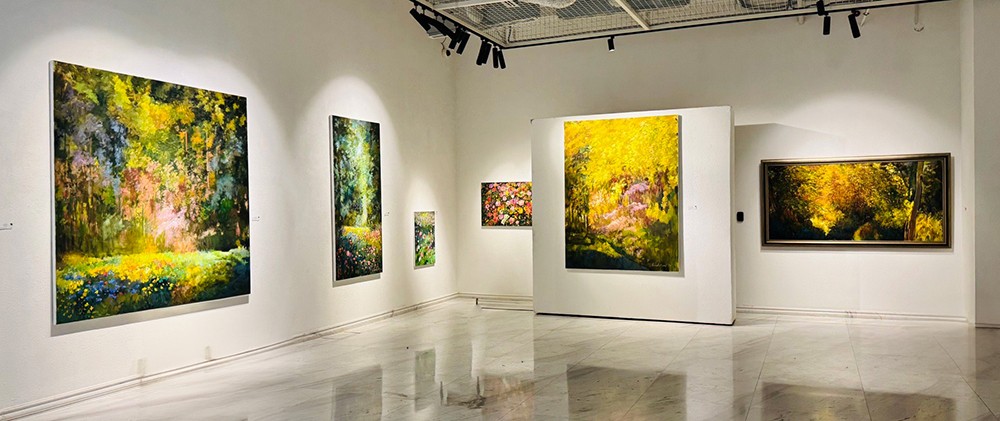 Зураач Ө.Гандуламын “Нуугдсан цэцэгс” үзэсгэлэн энэ сарын 24-нд өндөрлөнө