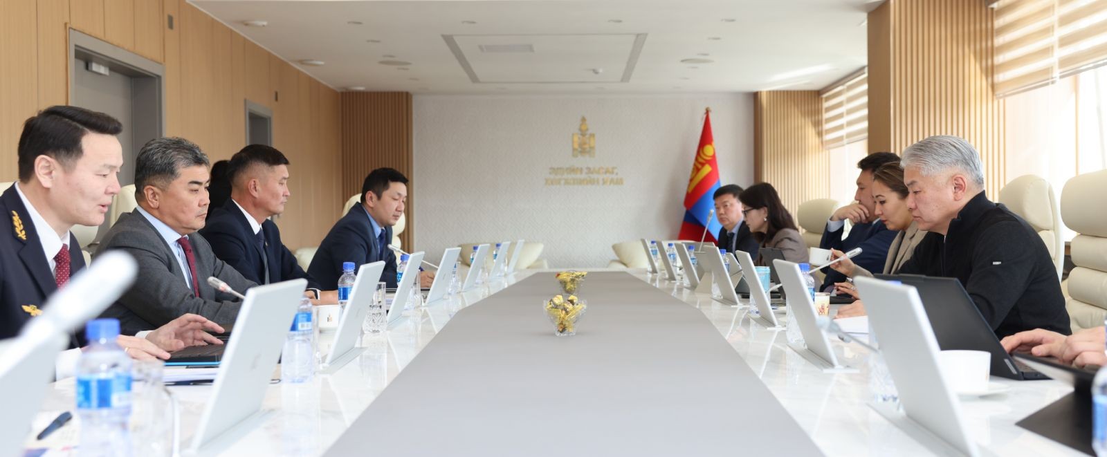 Монгол Улсын эдийн засагт УБТЗ-ын оруулж байгаа хувь нэмрийг өсгөх талаар ярилцлаа