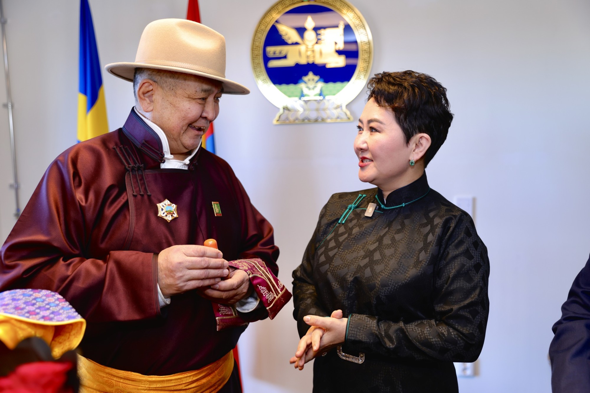 Гадаад харилцааны сайд Б.Батцэцэг Швед улсад оршин суугаа иргэдийн төлөөлөлтэй уулзжээ