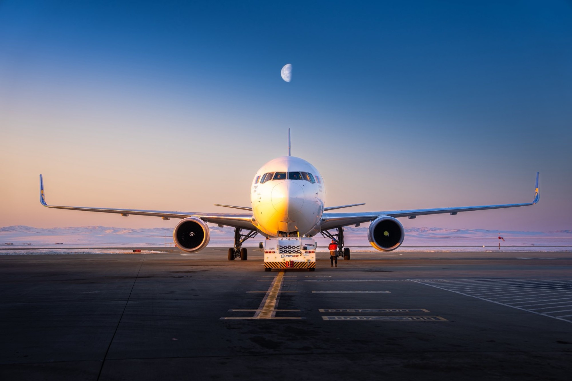 Дубайгаас тусгай үүргийн нислэгээр 91 иргэн эх орондоо ирлээ