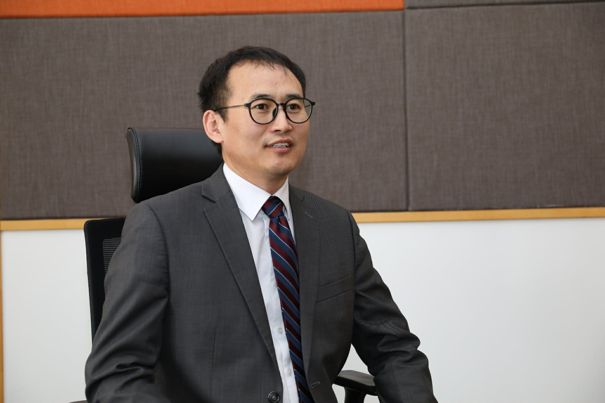 Б.Баярсайхан: ХАСУМ-ийг бүрэн цахим хэлбэрт шилжүүлснээр ил тод, шуурхай, хэмнэлттэй байх шинэ тогтолцоог бүрдүүлнэ