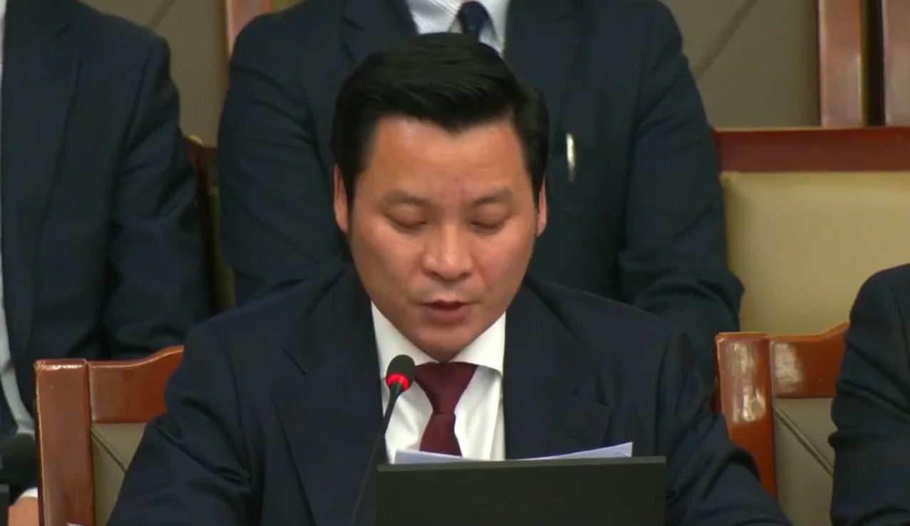 Ерөнхийлөгчийн санаачилсан УИХ-ын гишүүнийг эгүүлэн татах тухай хуулийн төслийг хэлэлцэж эхэллээ