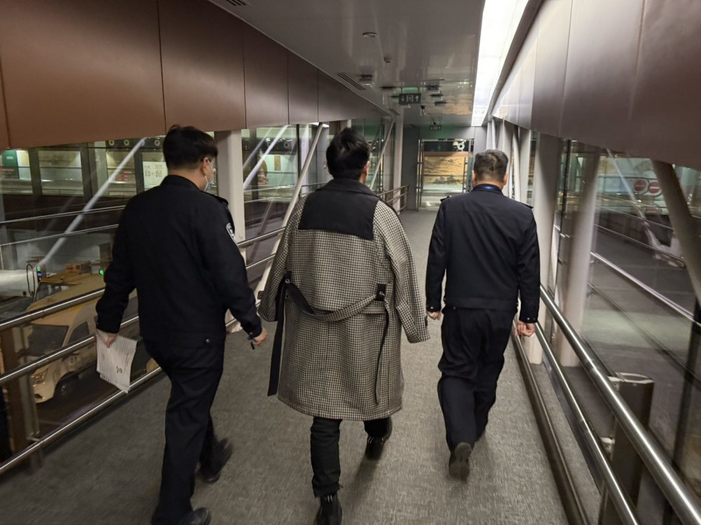 Албадан гаргасан гадаадын иргэдийн тоо 28 хувиар өсжээ