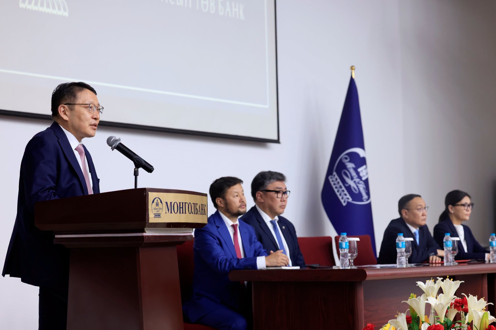 Монголбанкны Тэргүүн дэд Ерөнхийлөгчийг томилох тухай УИХ-ын тогтоолыг танилцууллаа