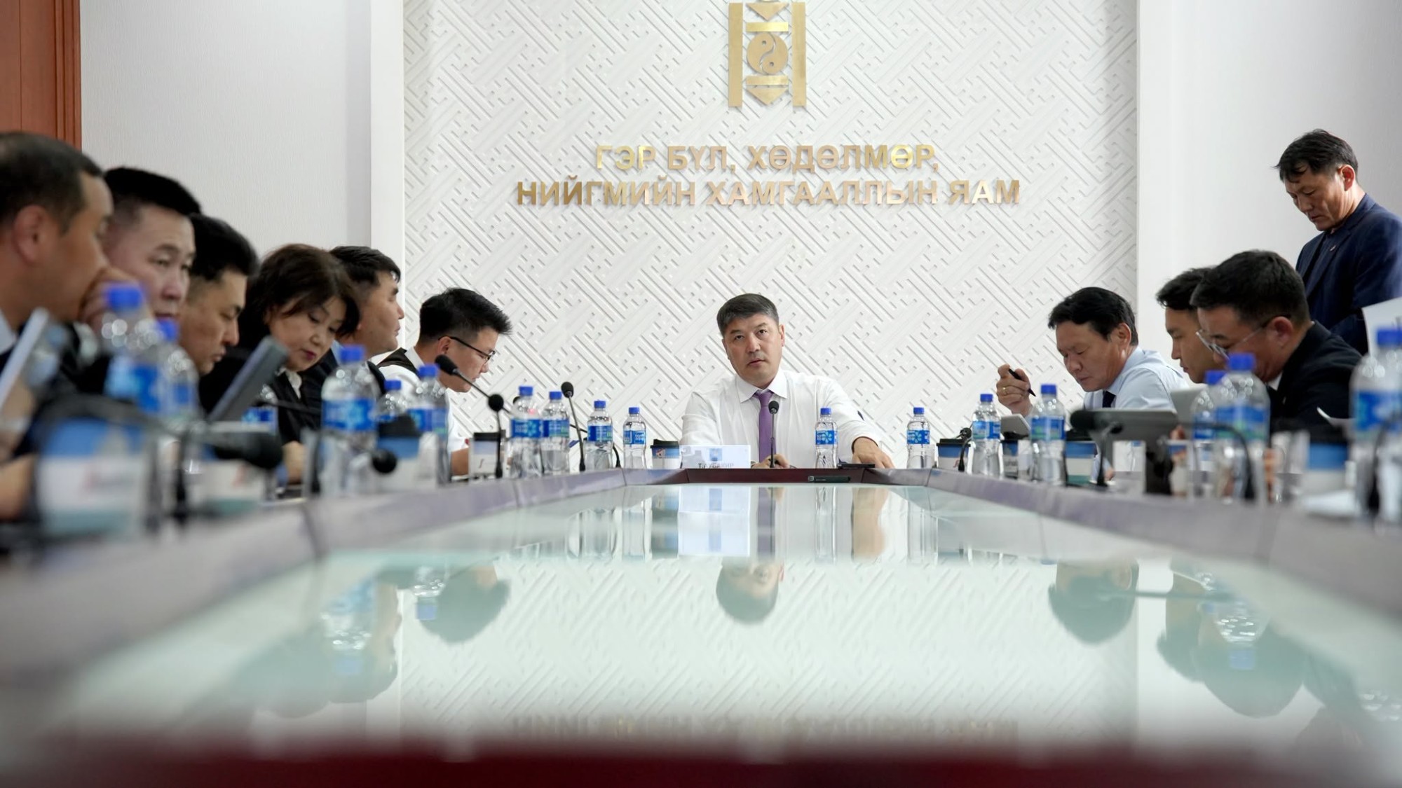 Хөдөлмөрийн хөлсний доод хэмжээг 1 сая төгрөг болгох шийдвэр гаргалаа