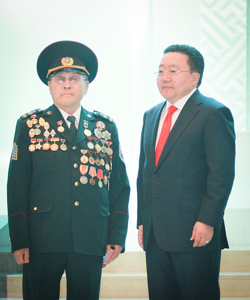 Гавьяат нисгэгч, бэлтгэл хошууч Д.Баатар