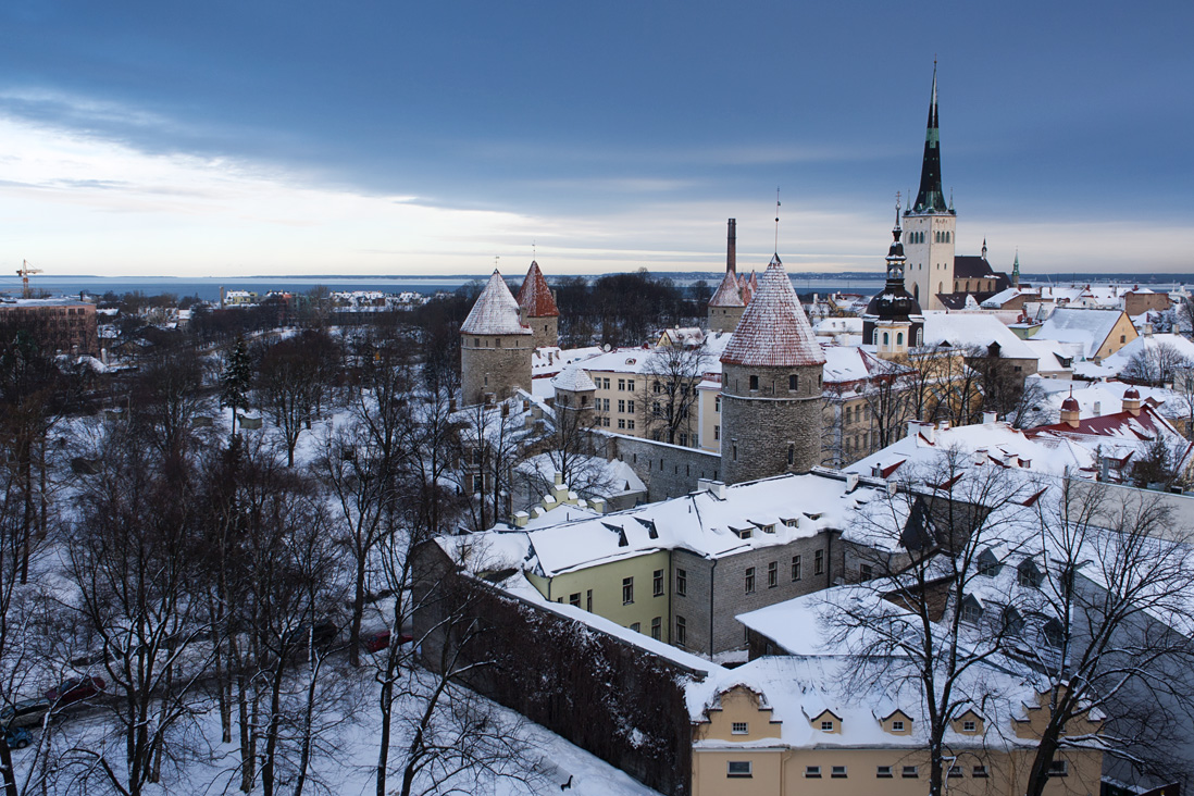 Эстония время. Истония или Эстония. Республика Эстония. Tallinn Winter. Эстония столица зимой.