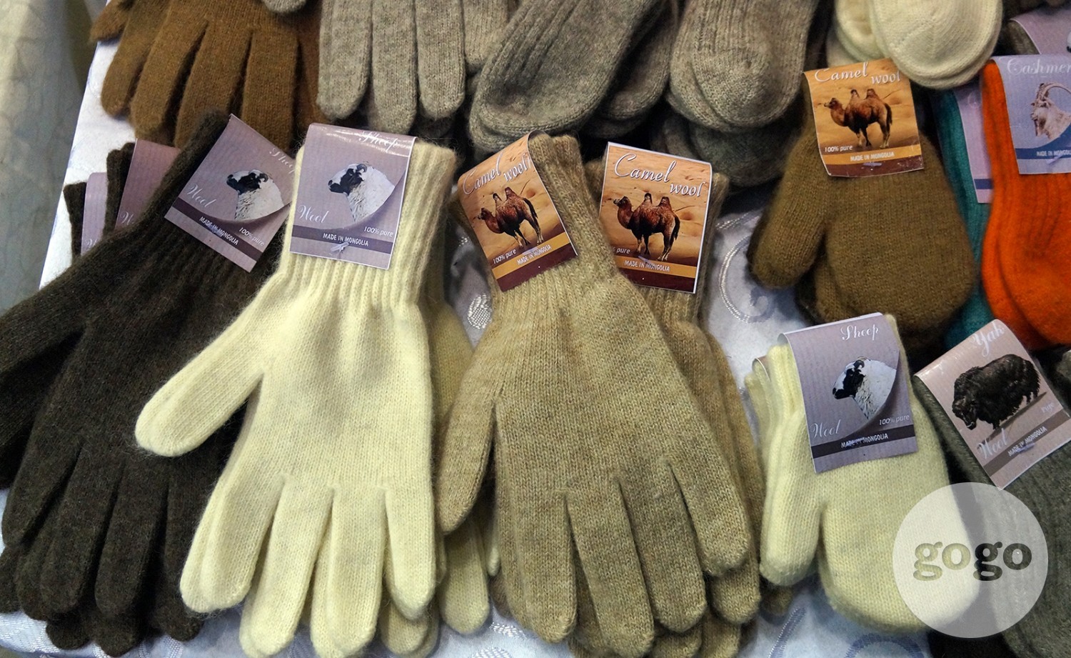 Children wool gloves (MNT 6000), Adult wool gloves (MNT 7000)