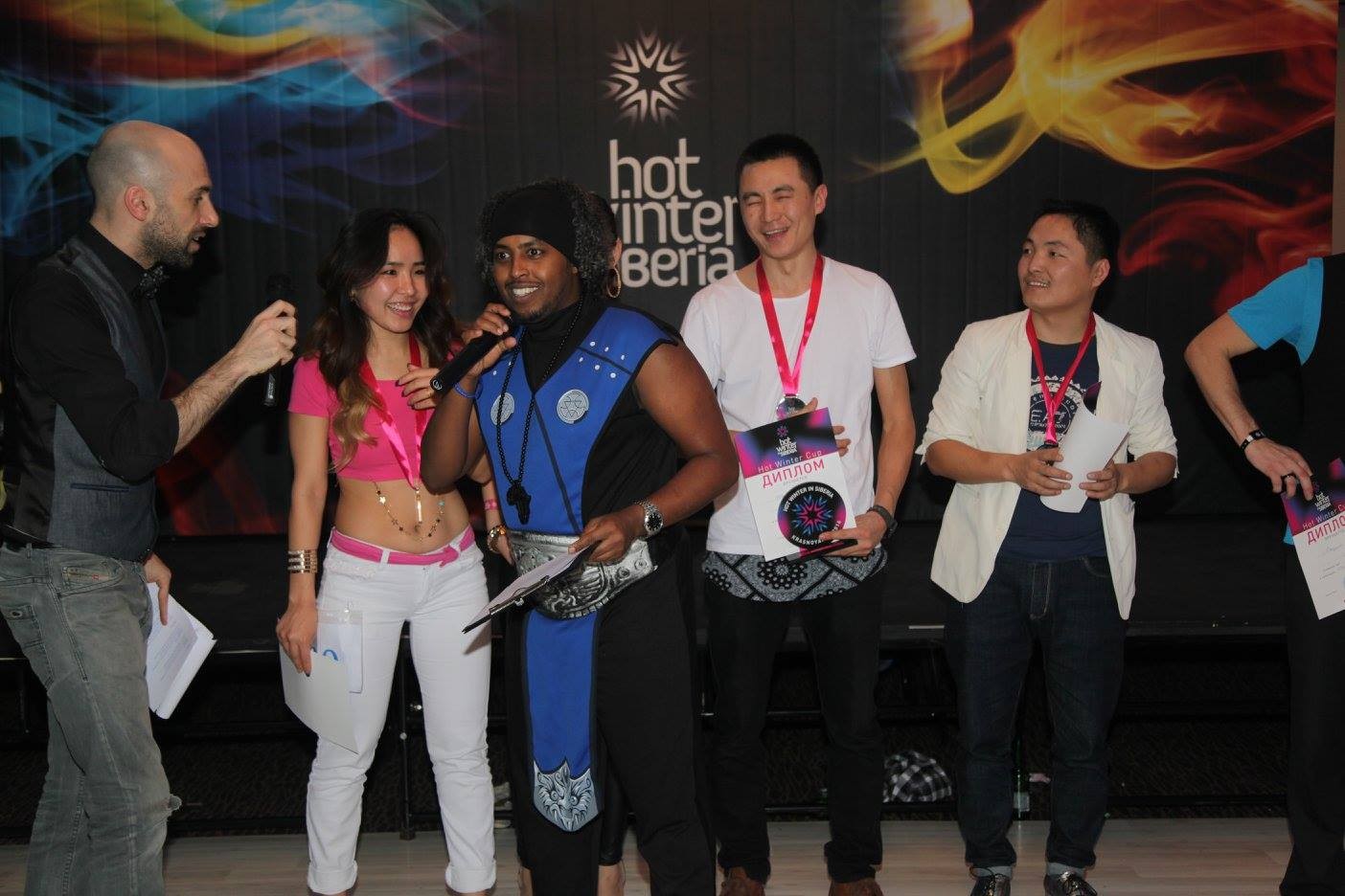 Socialdance Mongolia фэйсбүүк группээс ашиглав