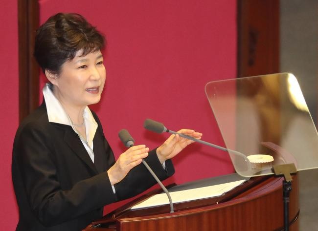 President Park Geun-hye giving her 2017 budget speech at the National Assembly in Seoul last month.