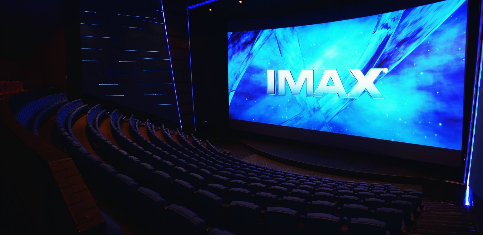 Кинотеатр экран тутаев левый. Киномакс Титан зал IMAX лазер. Зал аймакс в Океании. IMAX лазер Каширская Плаза. Киномакс Титан Каширская зал IMAX лазер.