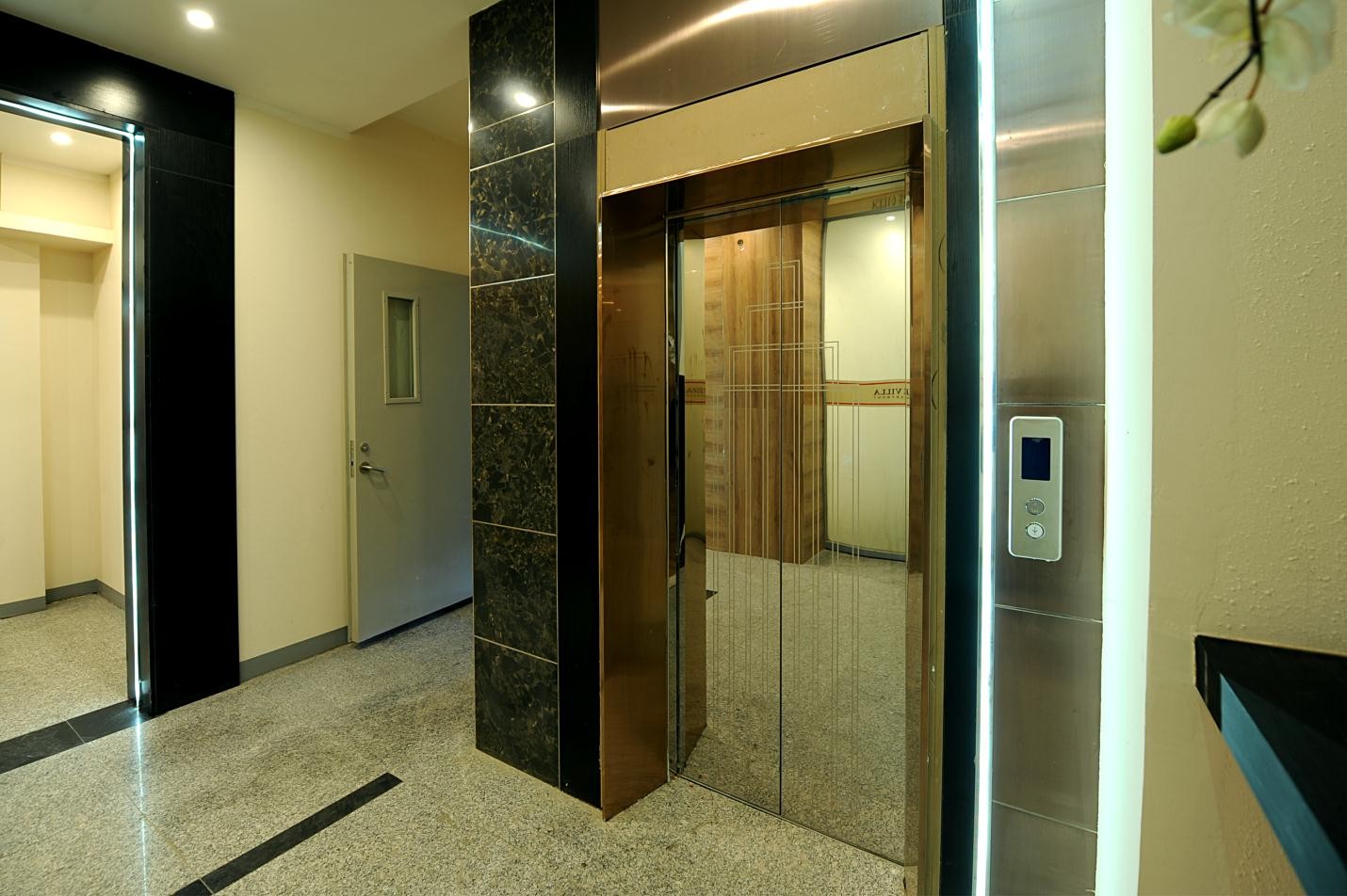 Германы Braun брэндийн Чанарын илэрхийлэл болсон лифтээр тоноглосон