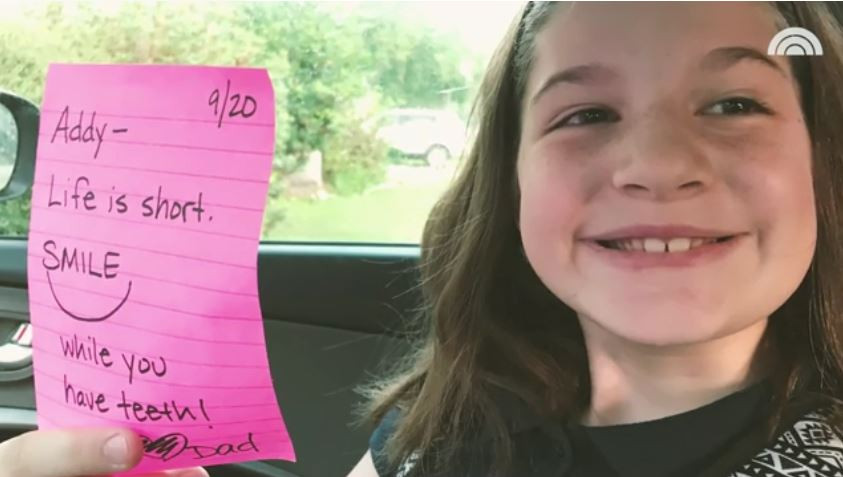 Үе тэнгийнхний гадуурхалд өртсөн охиндоо урам өгөхөөр өдөр бүр захидал ...