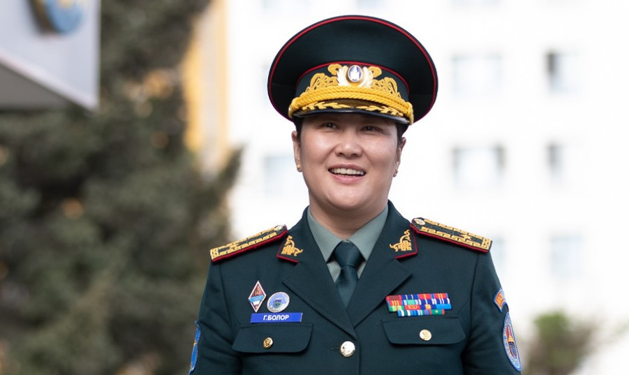 Генерал Г.Болор: Би ханиа монгол эрчүүдийн дотроос хамгийн сүлд ...
