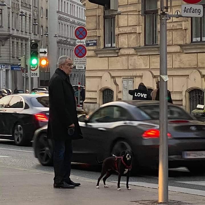 Александр Ван дер Беллен