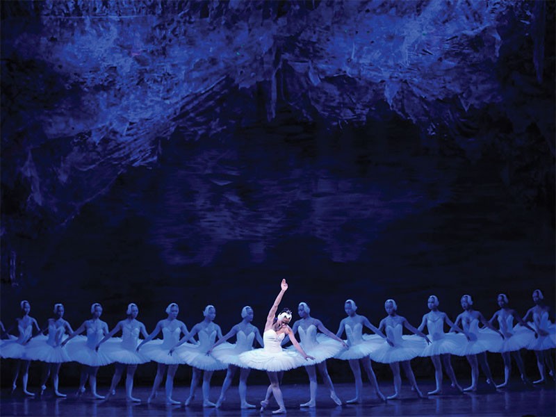                                                          Зургийг УДБЭТ-ийн www.opera-ballet.mn сайтаас ашиглав.