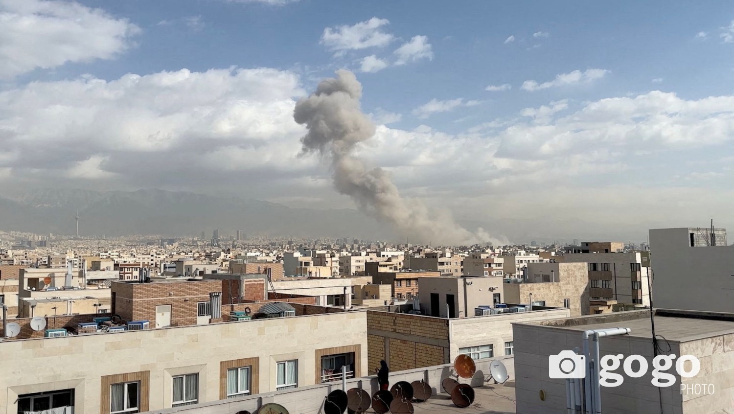 Ройтерс агентлагийн албан ёсны зөвшөөрөлтэй ашиглав.