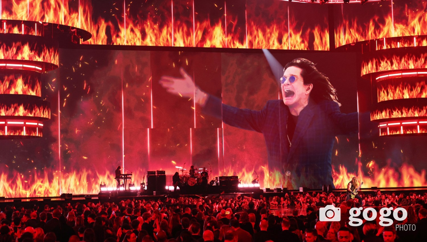 Ройтерс агентлагийн албан ёсны зөвшөөрөлтэй ашиглав