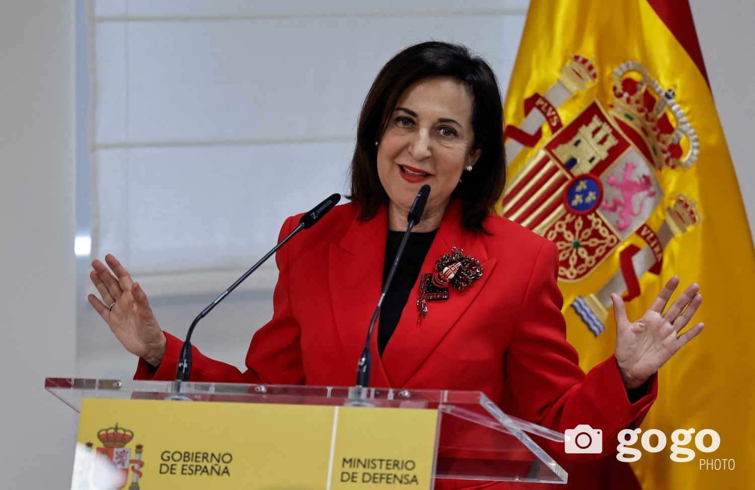 Испанийн Батлан хамгаалахын сайд Маргарита Роблес. Гэрэл зургийг Ройтерс агентлагийн албан ёсны зөвшөөрөлтэй ашиглав.