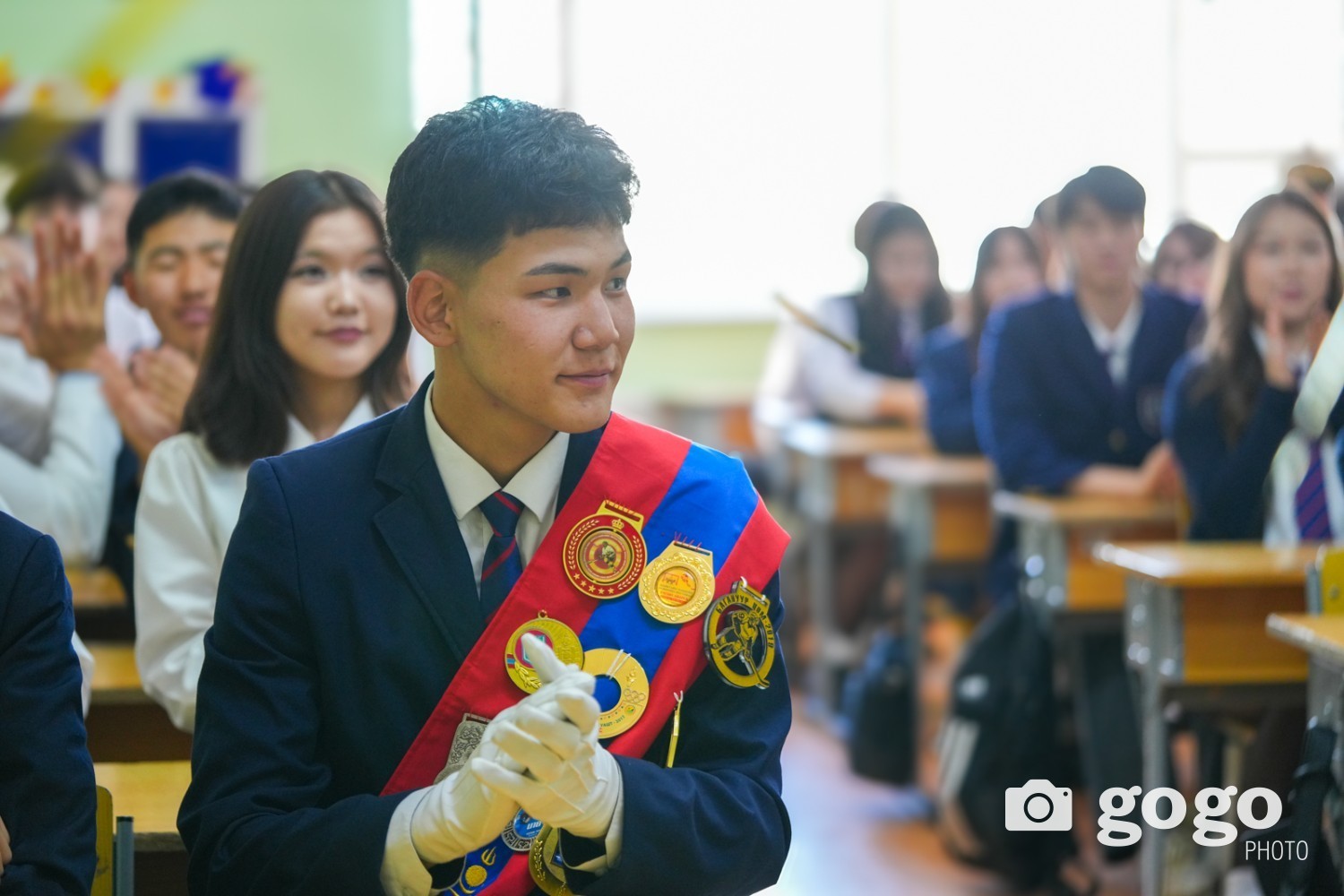 12-И ангийн сурагч М.Даланбаатар 12-И ангийн сурагч М.Даланбаатар