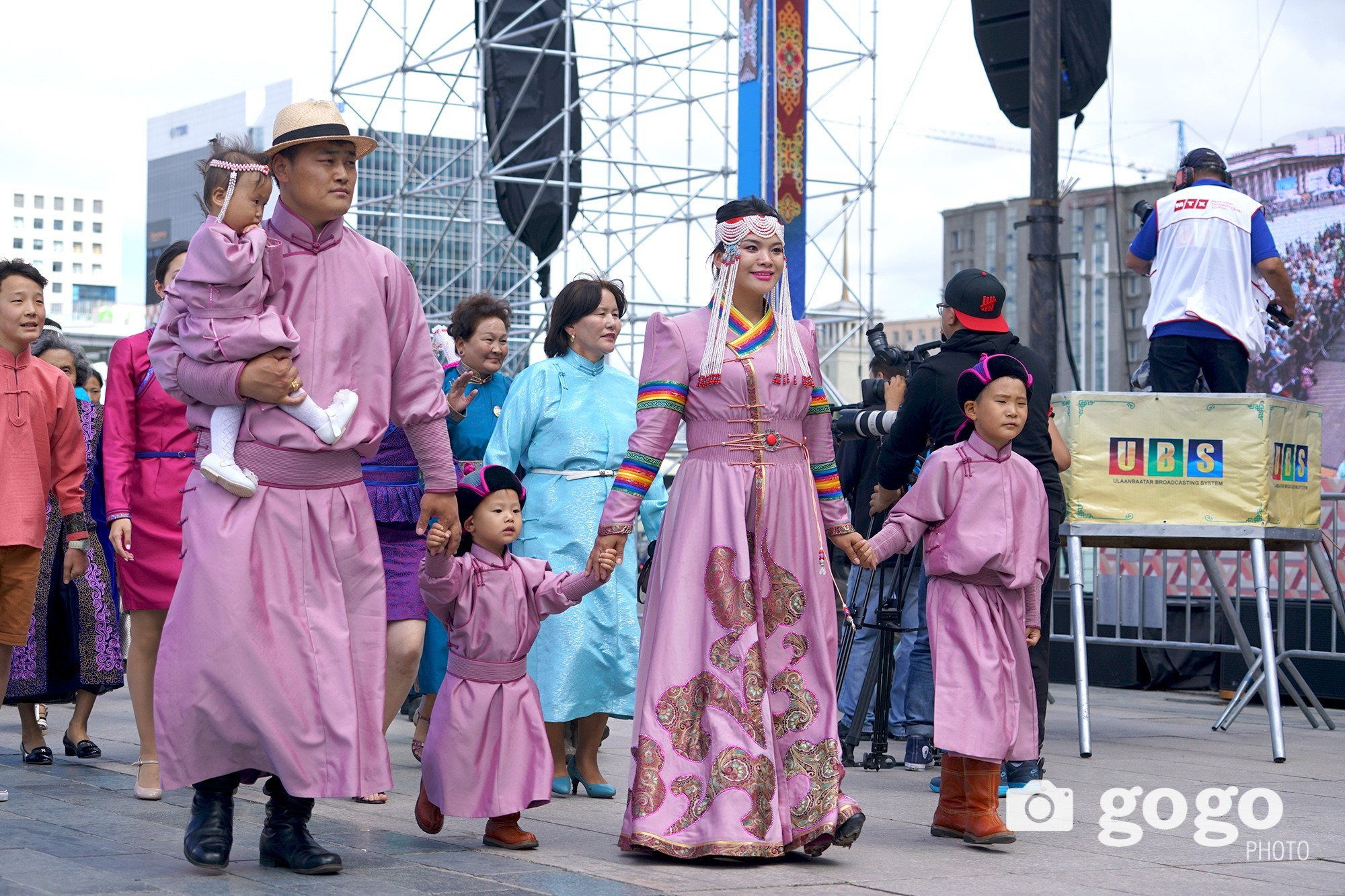 Фестиваль нац. Одежды 'Дээлтэй Монгол' (Монгол в Дээли)