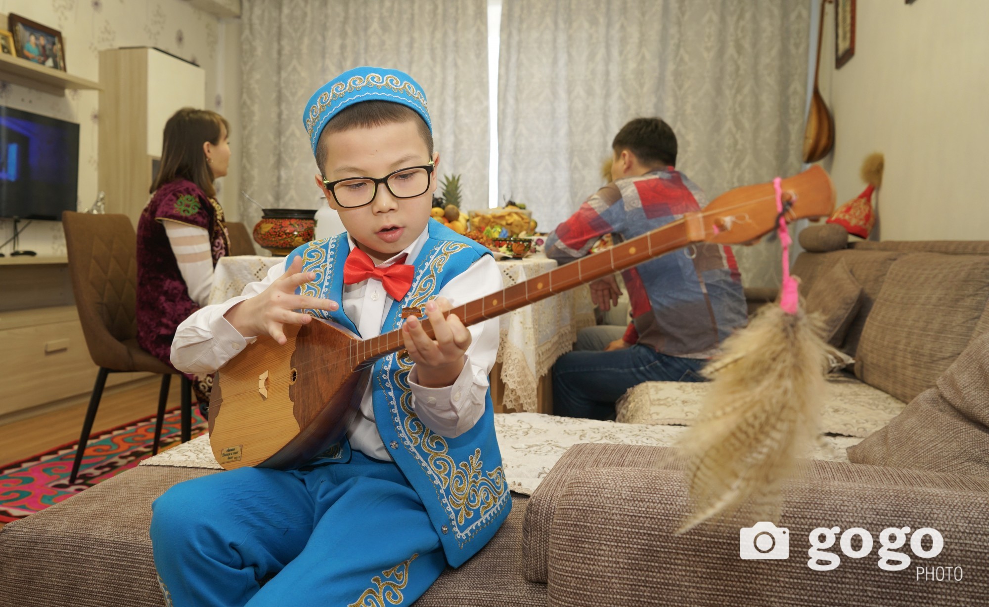 Dombor is a Kazakh`s national music instrument which must be played on Nawryz holiday. Every elders and children of Kazakh can play the Dombor. 
