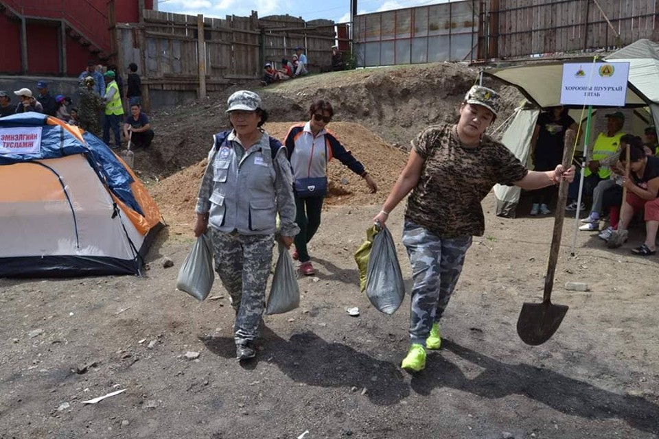Үерт өртөж болзошгүй айлуудыг судлан, сургалтад хамруулжээ