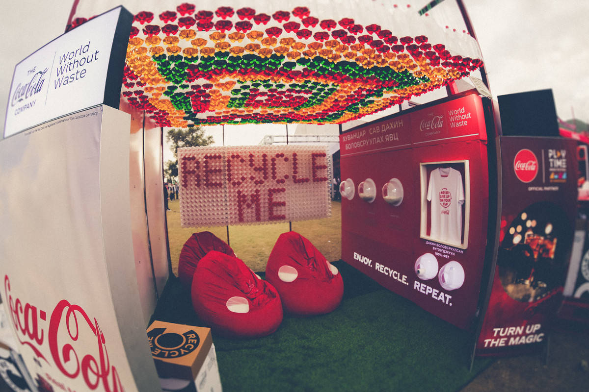 “Энтрепренер 2022”-оос М-Си-Эс Кока-Кола компани гурван төрлийн шагнал ...