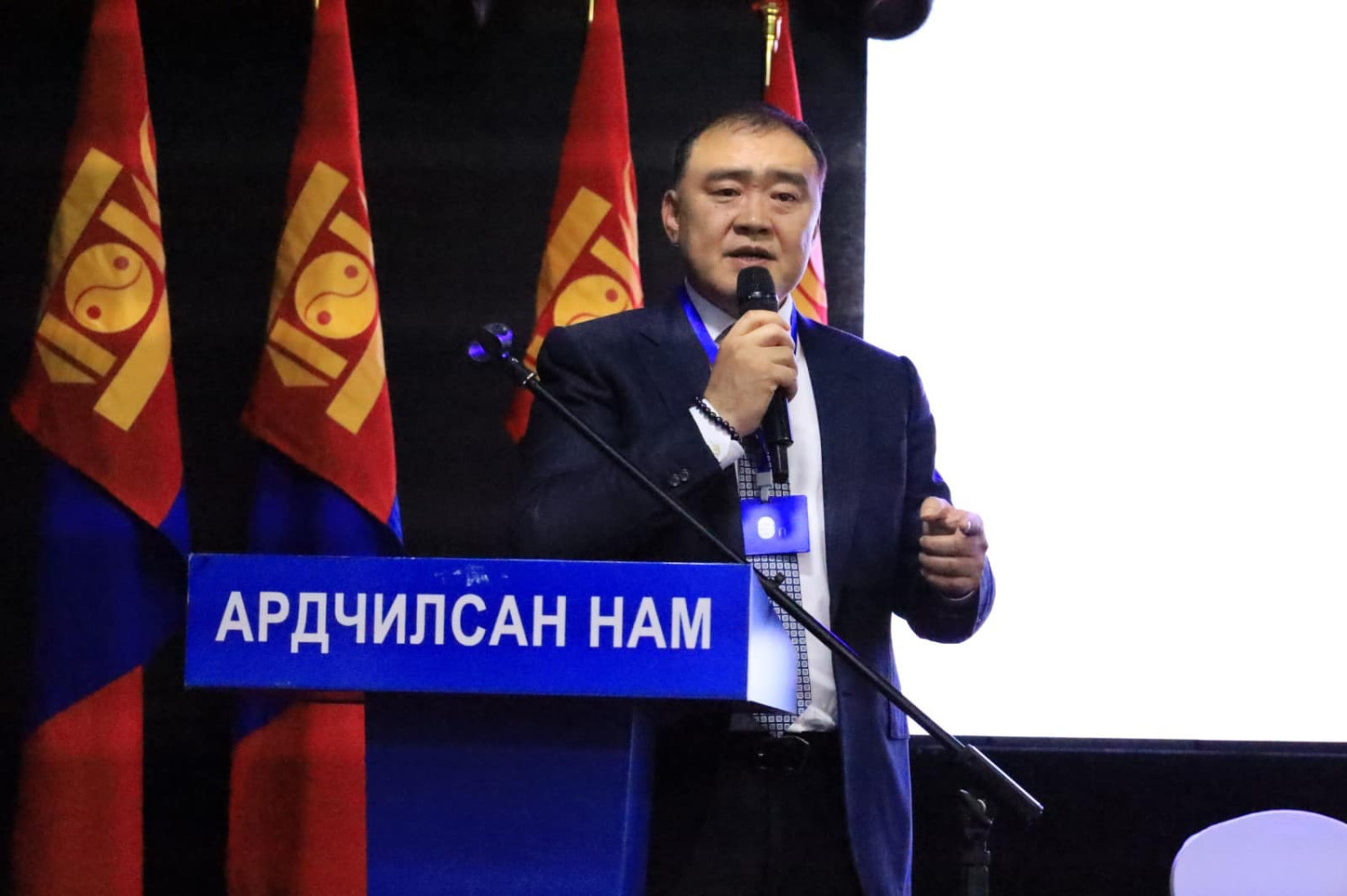 АН-ын тэргүүн дэд даргаар С.Баярцогтыг, дэд даргад 15 хүнийг томиллоо