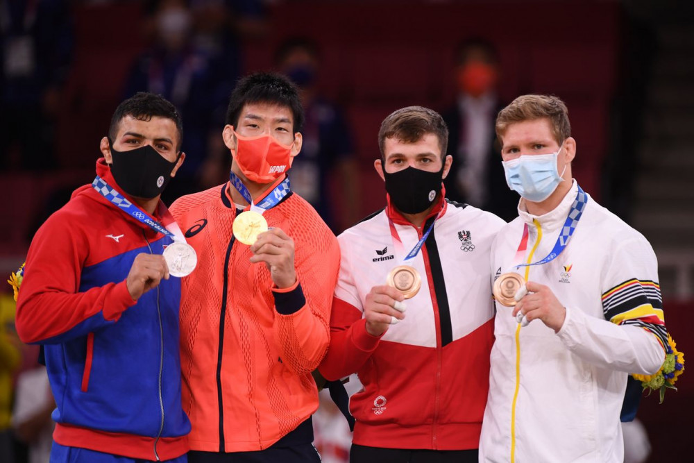 Олимпоос 56 улс орон медаль хүртээд байна