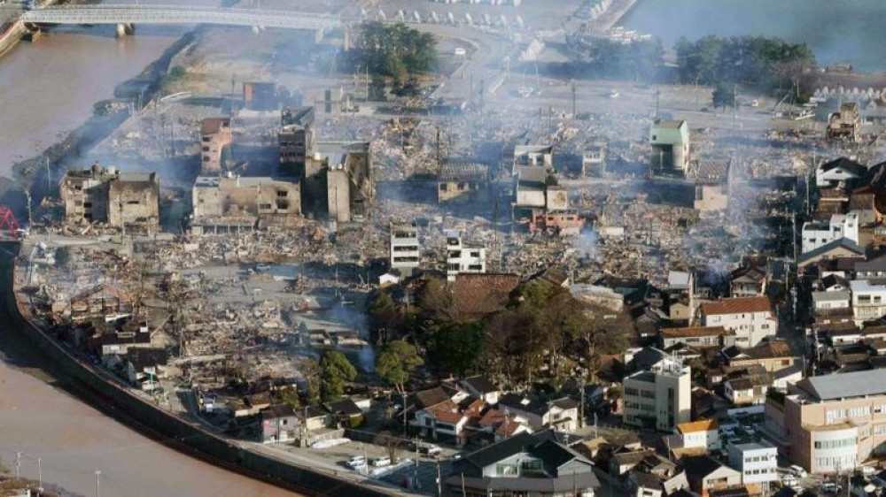 Японд болсон газар хөдлөлтөд 55 хүн амиа алджээ