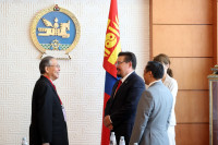 ОХУ, Япон хорт хавдрын эмчилгээний шинэ аргыг нутагшуулахад Монголтой хамтран ажиллана