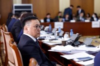 "Цусны донорын алт, мөнгө, хүрэл гэдэг урамшууллыг Засгийн газрын шагнал болгох нь зөв"