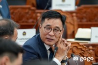Б.Батбаатар: Чуулган дээр ил санал хураавал итгэл үзүүлэх эсэхийг минь нээлттэй хараарай