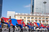ФОТО: Монгол Улсын төрийн далбааг ёслол төгөлдөр мандууллаа